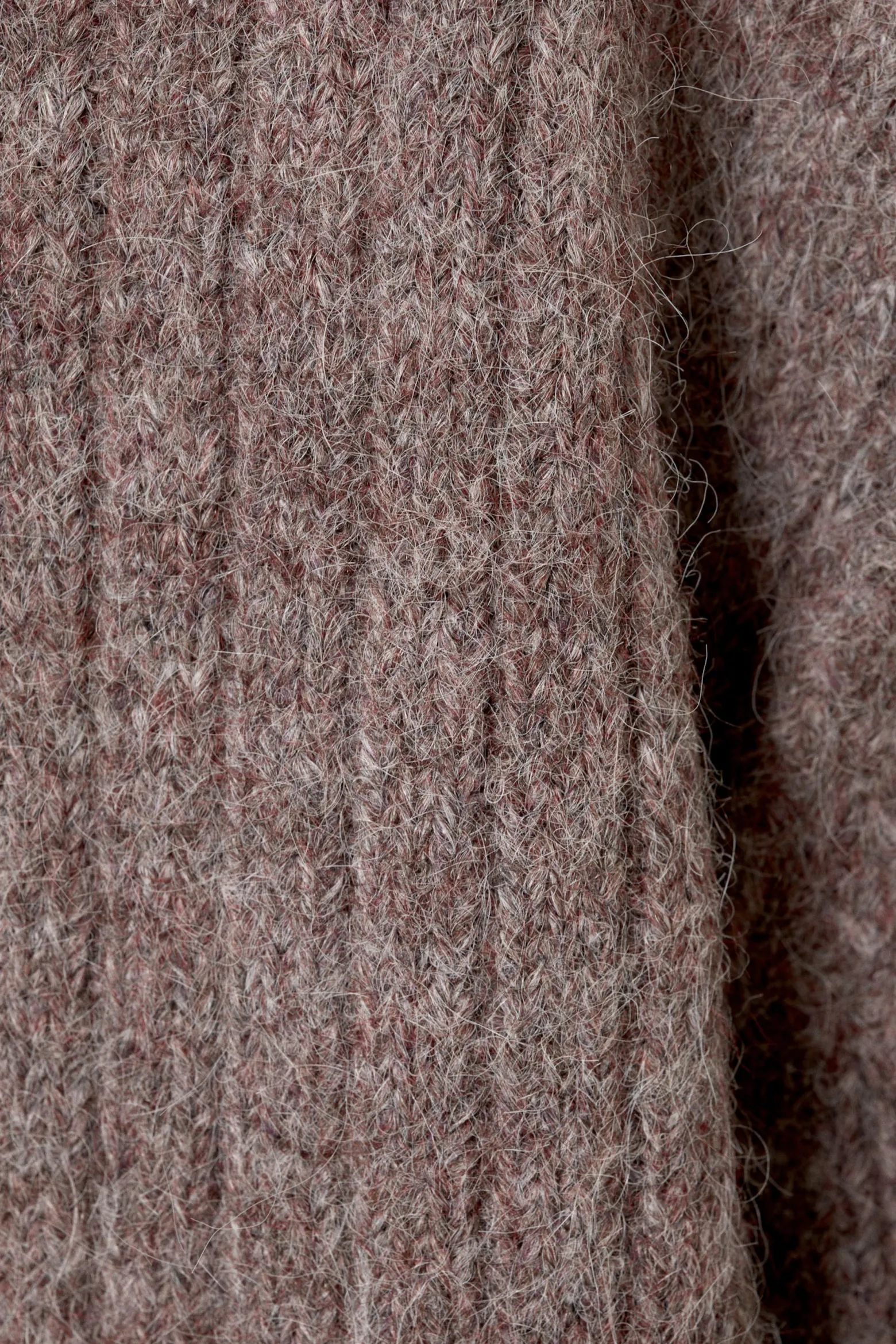 STRICKJACKE MIT ENTSPANNTER PASSFORM|Weekday Cheap