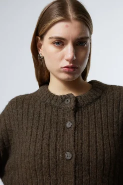 STRICKJACKE MIT ENTSPANNTER PASSFORM|Weekday Discount