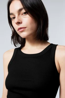 TAILLIERTES GERIPPTES TANKTOP|Weekday New