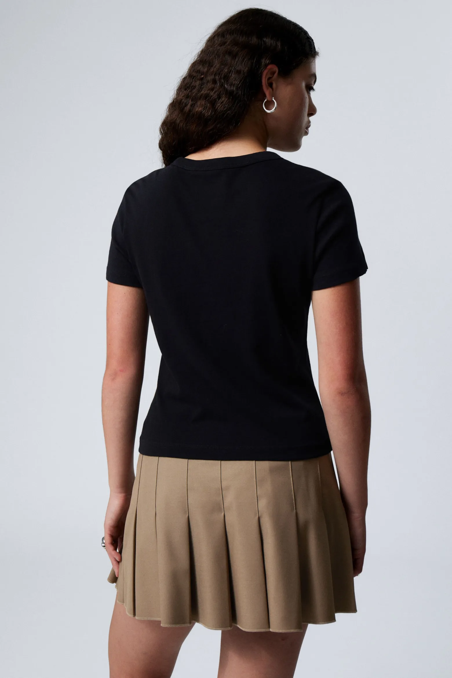 T-SHIRT IM SLIM-FIT|Weekday Store