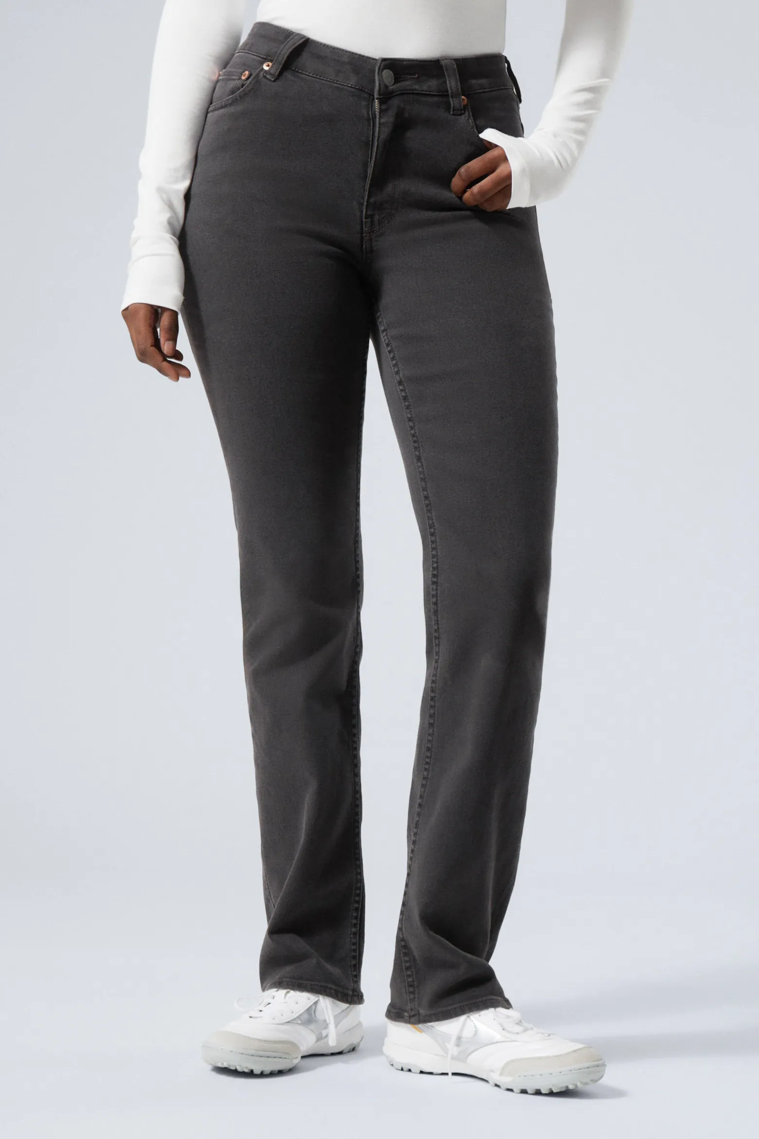 TWIG CURVE MID WAIST SLIM STRAIGHT LEG JEANS|Weekday New