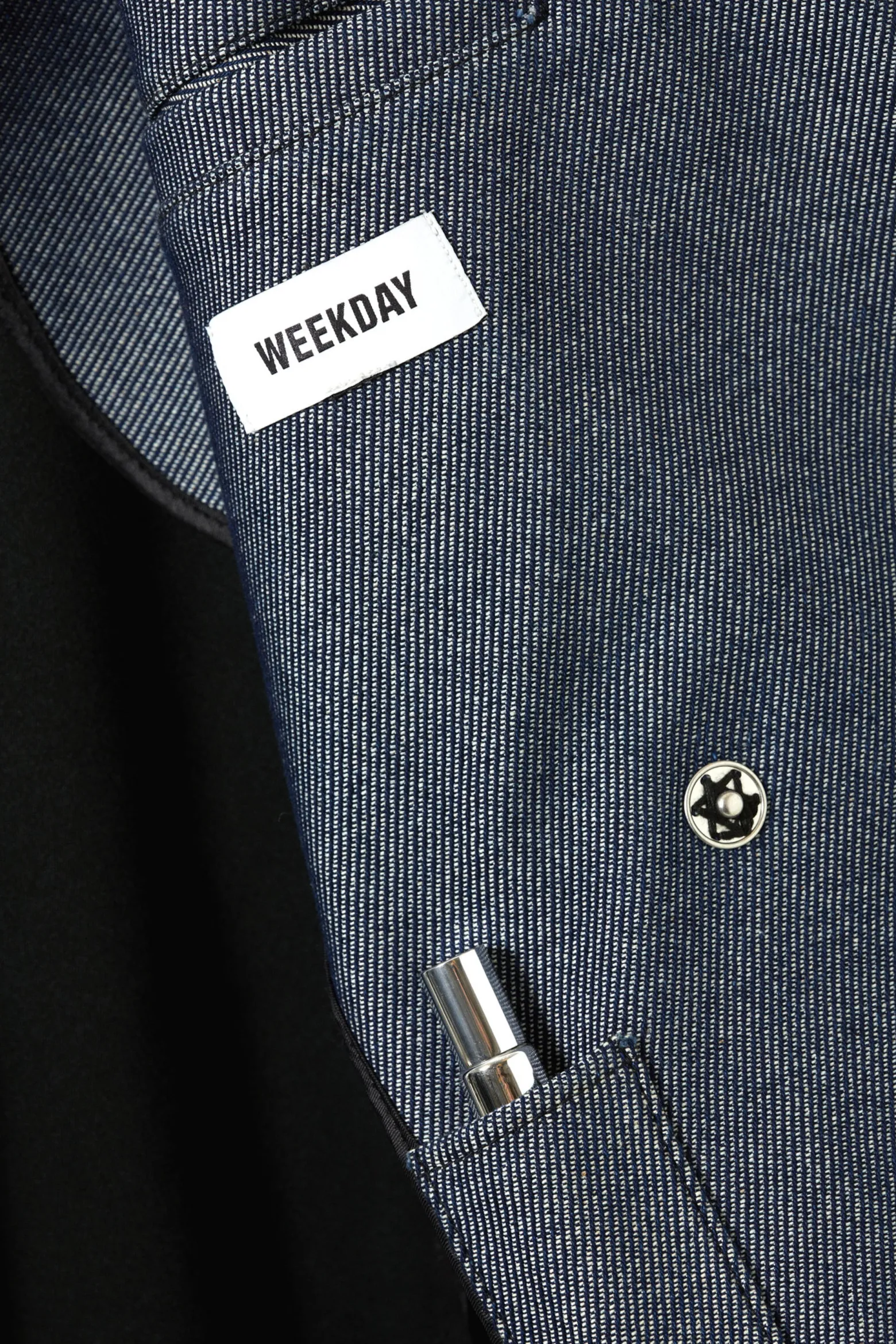 UNIFROM™ + LIMITED EDITION UNIFROM MANTEL|Weekday Store