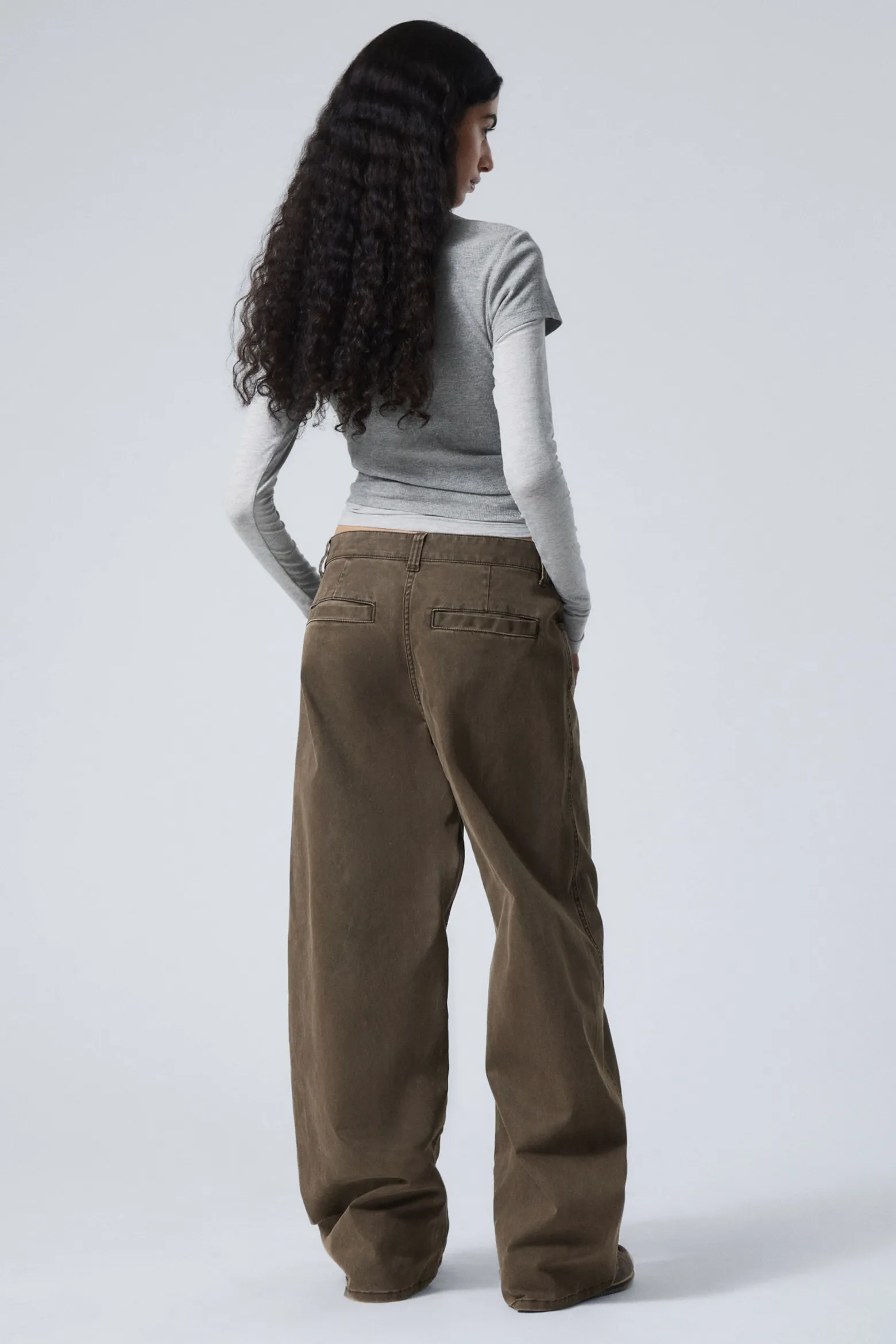 WEITE BAUMWOLLHOSE IN WASHED-OPTIK|Weekday Store