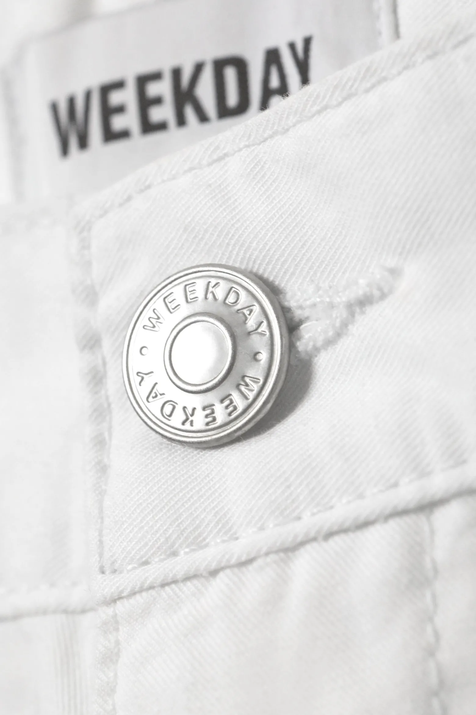 WEITE TWILL-SHORTS "ASTRO"|Weekday Clearance