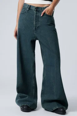 WEITE ZIMMERMANNSJEANS MIT NORMALER TAILLE|Weekday Best