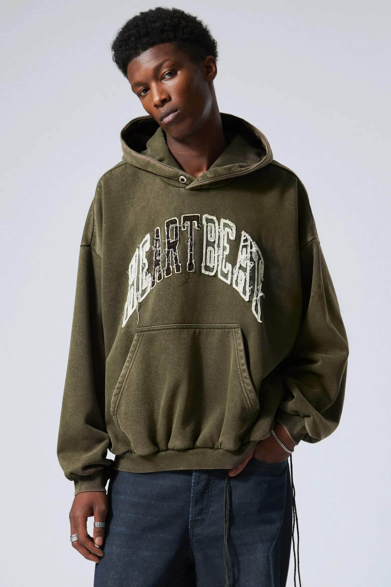 WEITER GRAPHIC-HOODIE AUS SCHWEREM STOFF|Weekday Sale